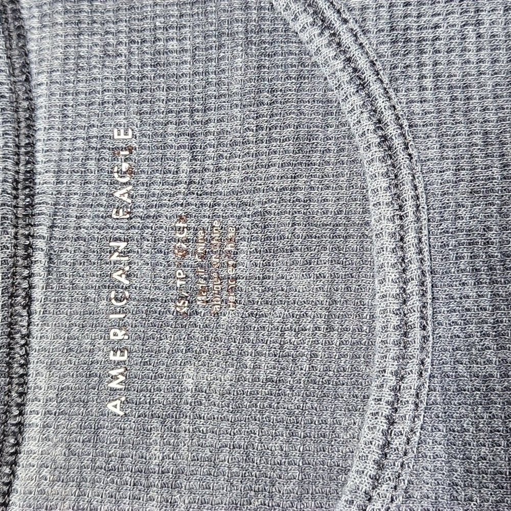 AE Grey Distressed Top - Picture 2 of 6